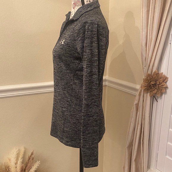 Under Armour Women's Gray Quarter-Zip Lightweight  Pullover Size SM/P/CH - Picture 3 of 7